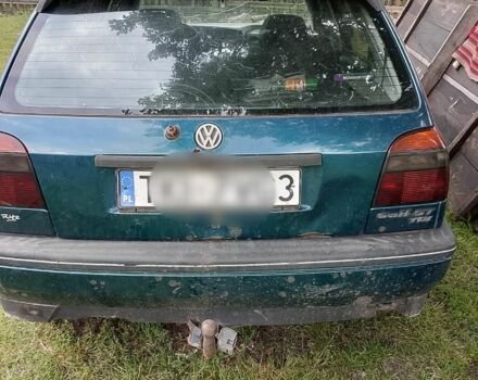 Зелений Фольксваген Гольф, об'ємом двигуна 1 л та пробігом 150 тис. км за 800 $, фото 1 на Automoto.ua