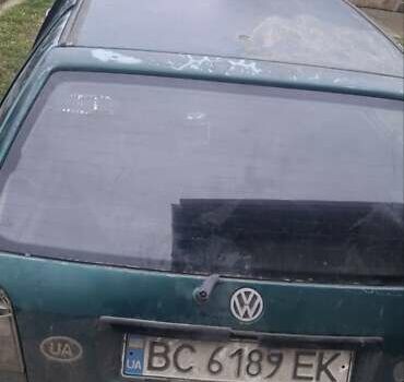 Зеленый Фольксваген Гольф, объемом двигателя 1.39 л и пробегом 315 тыс. км за 800 $, фото 2 на Automoto.ua