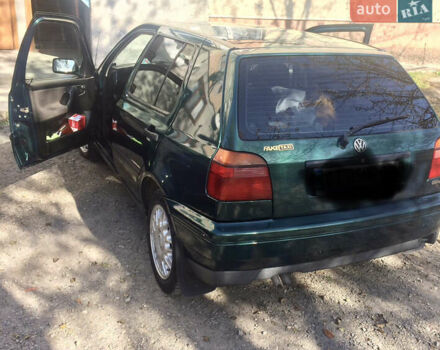Зеленый Фольксваген Гольф, объемом двигателя 1.9 л и пробегом 250 тыс. км за 2900 $, фото 2 на Automoto.ua