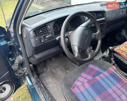 Зеленый Фольксваген Гольф, объемом двигателя 0 л и пробегом 199 тыс. км за 3800 $, фото 9 на Automoto.ua