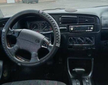 Зеленый Фольксваген Гольф, объемом двигателя 1.78 л и пробегом 279 тыс. км за 2350 $, фото 14 на Automoto.ua