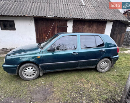 Зеленый Фольксваген Гольф, объемом двигателя 0 л и пробегом 199 тыс. км за 3800 $, фото 1 на Automoto.ua