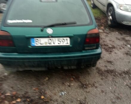 Зеленый Фольксваген Гольф, объемом двигателя 1.8 л и пробегом 200 тыс. км за 850 $, фото 2 на Automoto.ua