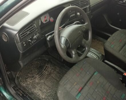 Зеленый Фольксваген Гольф, объемом двигателя 1.8 л и пробегом 200 тыс. км за 850 $, фото 5 на Automoto.ua