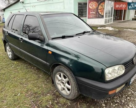 Зеленый Фольксваген Гольф, объемом двигателя 1.78 л и пробегом 230 тыс. км за 2450 $, фото 2 на Automoto.ua