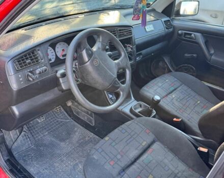 Зеленый Фольксваген Гольф, объемом двигателя 1.6 л и пробегом 240 тыс. км за 750 $, фото 2 на Automoto.ua