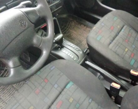 Зеленый Фольксваген Гольф, объемом двигателя 1.8 л и пробегом 200 тыс. км за 850 $, фото 7 на Automoto.ua