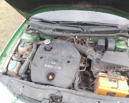 Зеленый Фольксваген Гольф, объемом двигателя 1.9 л и пробегом 38 тыс. км за 3800 $, фото 6 на Automoto.ua