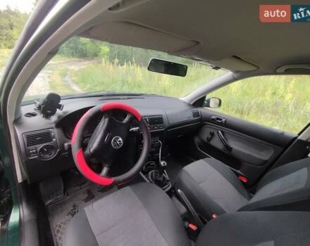 Зеленый Фольксваген Гольф, объемом двигателя 1.4 л и пробегом 326 тыс. км за 3800 $, фото 10 на Automoto.ua