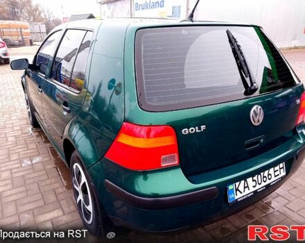 Зеленый Фольксваген Гольф, объемом двигателя 1.6 л и пробегом 200 тыс. км за 3700 $, фото 7 на Automoto.ua