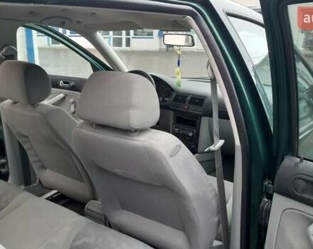 Зеленый Фольксваген Гольф, объемом двигателя 1.39 л и пробегом 170 тыс. км за 2999 $, фото 16 на Automoto.ua