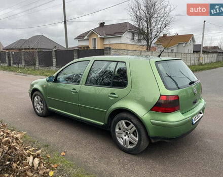 Зеленый Фольксваген Гольф, объемом двигателя 1.6 л и пробегом 210 тыс. км за 4200 $, фото 5 на Automoto.ua