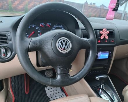 Зеленый Фольксваген Гольф, объемом двигателя 1.8 л и пробегом 230 тыс. км за 3800 $, фото 5 на Automoto.ua