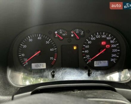 Зеленый Фольксваген Гольф, объемом двигателя 1.6 л и пробегом 226 тыс. км за 3600 $, фото 1 на Automoto.ua