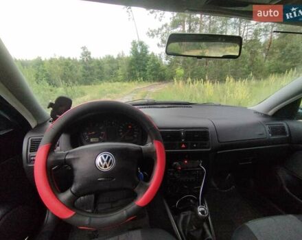 Зеленый Фольксваген Гольф, объемом двигателя 1.4 л и пробегом 326 тыс. км за 3800 $, фото 16 на Automoto.ua