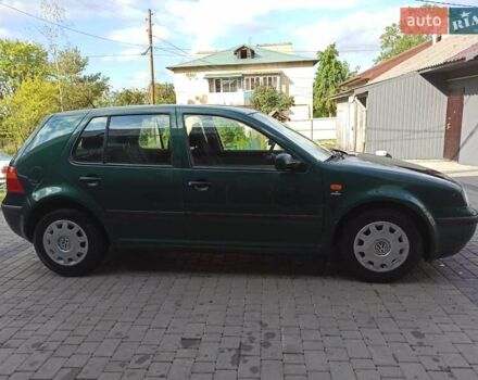 Зеленый Фольксваген Гольф, объемом двигателя 1.39 л и пробегом 225 тыс. км за 4200 $, фото 1 на Automoto.ua