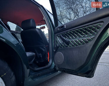 Зеленый Фольксваген Гольф, объемом двигателя 1.4 л и пробегом 366 тыс. км за 2850 $, фото 27 на Automoto.ua