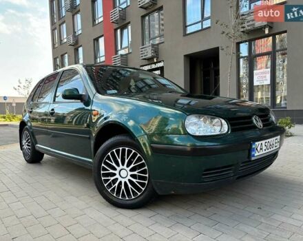 Зеленый Фольксваген Гольф, объемом двигателя 1.6 л и пробегом 226 тыс. км за 3600 $, фото 2 на Automoto.ua