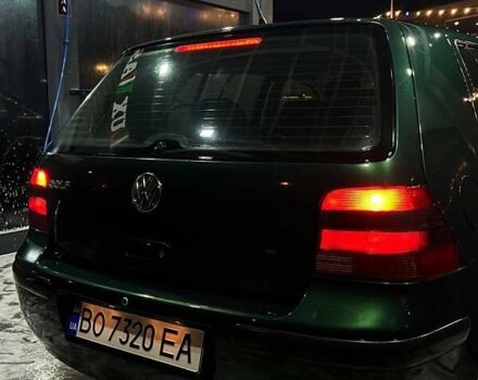 Зеленый Фольксваген Гольф, объемом двигателя 1.39 л и пробегом 186 тыс. км за 3250 $, фото 2 на Automoto.ua
