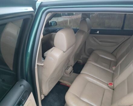 Зеленый Фольксваген Гольф, объемом двигателя 1.8 л и пробегом 230 тыс. км за 3800 $, фото 4 на Automoto.ua