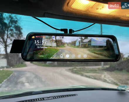 Зеленый Фольксваген Гольф, объемом двигателя 1.6 л и пробегом 210 тыс. км за 4200 $, фото 9 на Automoto.ua