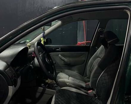 Зеленый Фольксваген Гольф, объемом двигателя 1.39 л и пробегом 186 тыс. км за 3250 $, фото 19 на Automoto.ua