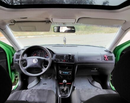 Зеленый Фольксваген Гольф, объемом двигателя 1.4 л и пробегом 200 тыс. км за 2850 $, фото 7 на Automoto.ua