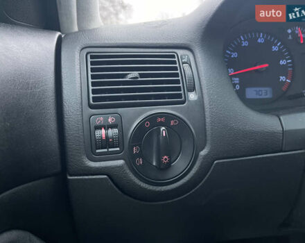 Зеленый Фольксваген Гольф, объемом двигателя 1.6 л и пробегом 210 тыс. км за 4200 $, фото 21 на Automoto.ua