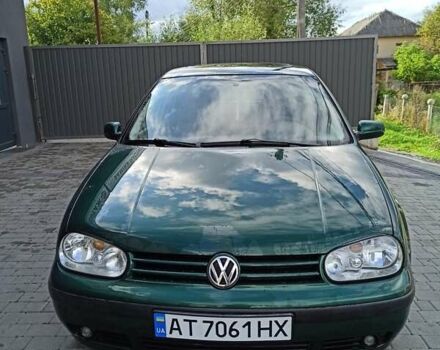 Зеленый Фольксваген Гольф, объемом двигателя 1.39 л и пробегом 225 тыс. км за 4200 $, фото 2 на Automoto.ua