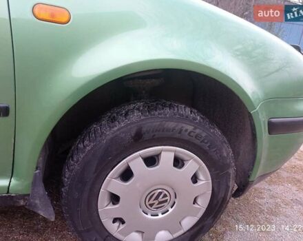 Зеленый Фольксваген Гольф, объемом двигателя 1.4 л и пробегом 309 тыс. км за 4200 $, фото 7 на Automoto.ua