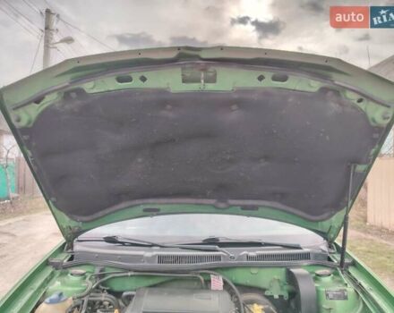 Зеленый Фольксваген Гольф, объемом двигателя 1.39 л и пробегом 237 тыс. км за 3970 $, фото 20 на Automoto.ua