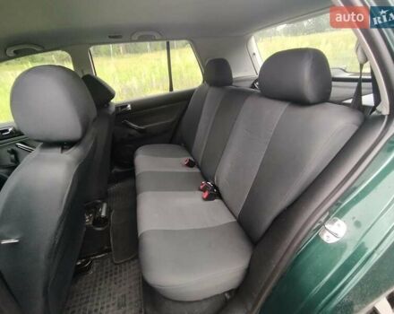 Зеленый Фольксваген Гольф, объемом двигателя 1.4 л и пробегом 326 тыс. км за 3800 $, фото 12 на Automoto.ua