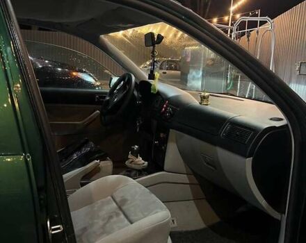 Зеленый Фольксваген Гольф, объемом двигателя 1.39 л и пробегом 186 тыс. км за 3250 $, фото 13 на Automoto.ua