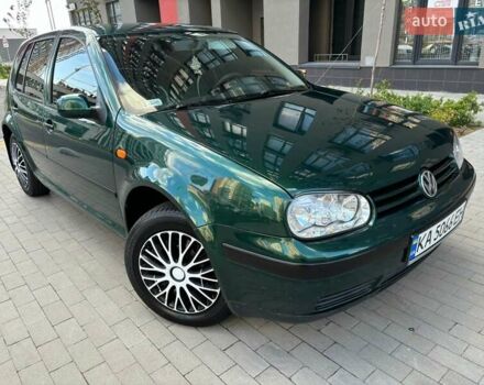 Зеленый Фольксваген Гольф, объемом двигателя 1.6 л и пробегом 226 тыс. км за 3600 $, фото 7 на Automoto.ua