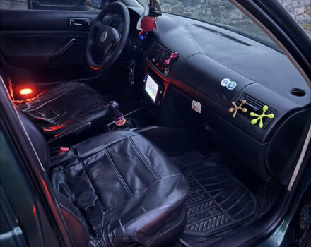 Зеленый Фольксваген Гольф, объемом двигателя 1.4 л и пробегом 366 тыс. км за 2850 $, фото 32 на Automoto.ua