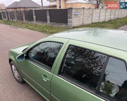 Зеленый Фольксваген Гольф, объемом двигателя 1.6 л и пробегом 210 тыс. км за 4200 $, фото 6 на Automoto.ua