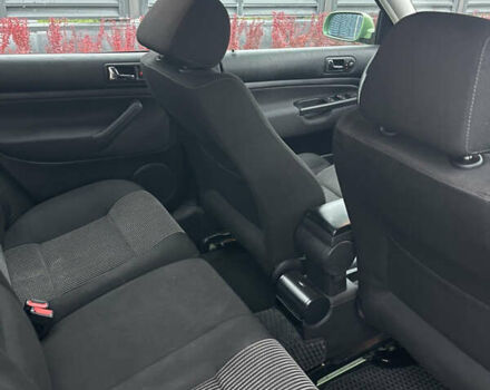 Зеленый Фольксваген Гольф, объемом двигателя 1.6 л и пробегом 210 тыс. км за 4200 $, фото 13 на Automoto.ua