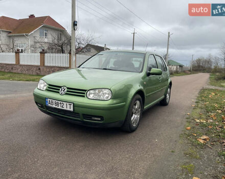 Зеленый Фольксваген Гольф, объемом двигателя 1.6 л и пробегом 210 тыс. км за 4200 $, фото 1 на Automoto.ua