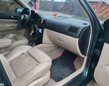 Зеленый Фольксваген Гольф, объемом двигателя 1.8 л и пробегом 230 тыс. км за 3800 $, фото 3 на Automoto.ua