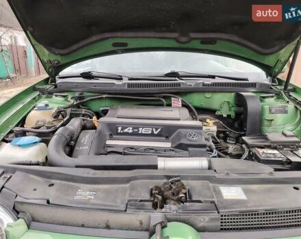 Зеленый Фольксваген Гольф, объемом двигателя 1.39 л и пробегом 237 тыс. км за 3970 $, фото 21 на Automoto.ua