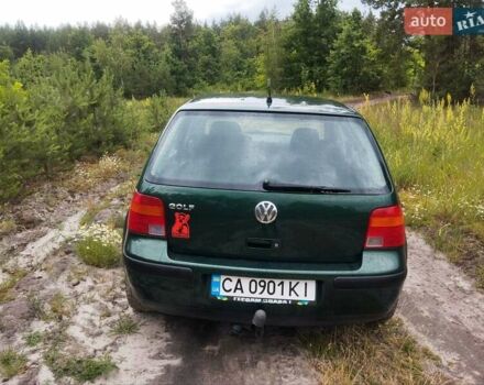 Зеленый Фольксваген Гольф, объемом двигателя 1.4 л и пробегом 326 тыс. км за 3800 $, фото 4 на Automoto.ua