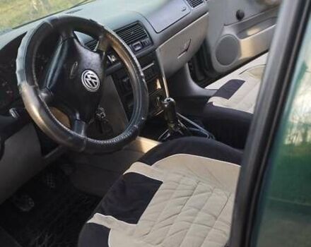 Зеленый Фольксваген Гольф, объемом двигателя 1.6 л и пробегом 255 тыс. км за 3800 $, фото 6 на Automoto.ua