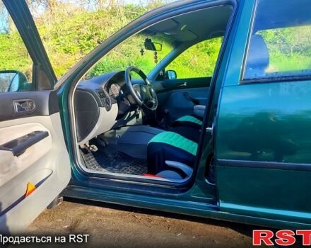 Зелений Фольксваген Гольф, об'ємом двигуна 1.4 л та пробігом 280 тис. км за 4200 $, фото 1 на Automoto.ua