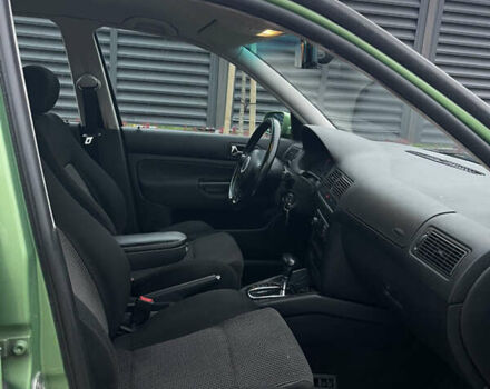 Зеленый Фольксваген Гольф, объемом двигателя 1.6 л и пробегом 210 тыс. км за 4200 $, фото 15 на Automoto.ua