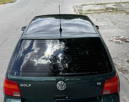 Зеленый Фольксваген Гольф, объемом двигателя 1.6 л и пробегом 141 тыс. км за 4800 $, фото 4 на Automoto.ua