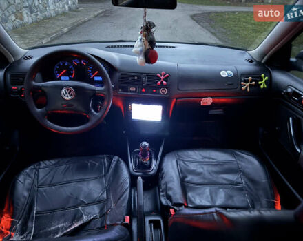 Зеленый Фольксваген Гольф, объемом двигателя 1.4 л и пробегом 366 тыс. км за 2850 $, фото 30 на Automoto.ua