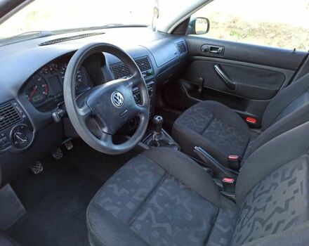 Зеленый Фольксваген Гольф, объемом двигателя 1.39 л и пробегом 225 тыс. км за 4200 $, фото 4 на Automoto.ua