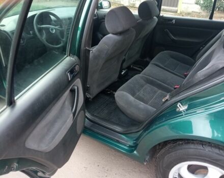 Зелений Фольксваген Гольф, об'ємом двигуна 1.6 л та пробігом 400 тис. км за 3450 $, фото 7 на Automoto.ua