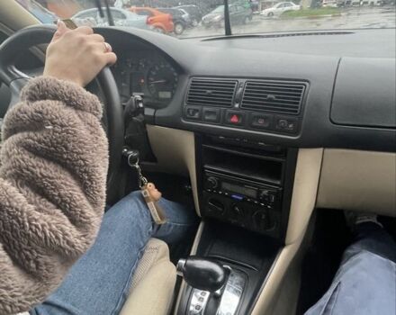 Зеленый Фольксваген Гольф, объемом двигателя 2 л и пробегом 349 тыс. км за 1999 $, фото 3 на Automoto.ua