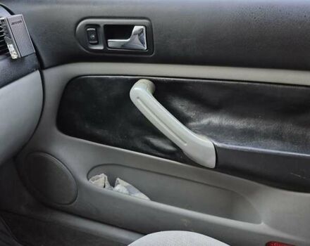 Фольксваген Гольф 1999 у Києві на Automoto.ua Зелений Фольксваген Гольф, об'ємом двигуна 1.4 л та пробігом 420 тис. км за 3400 $, фото 20 на Automoto.ua